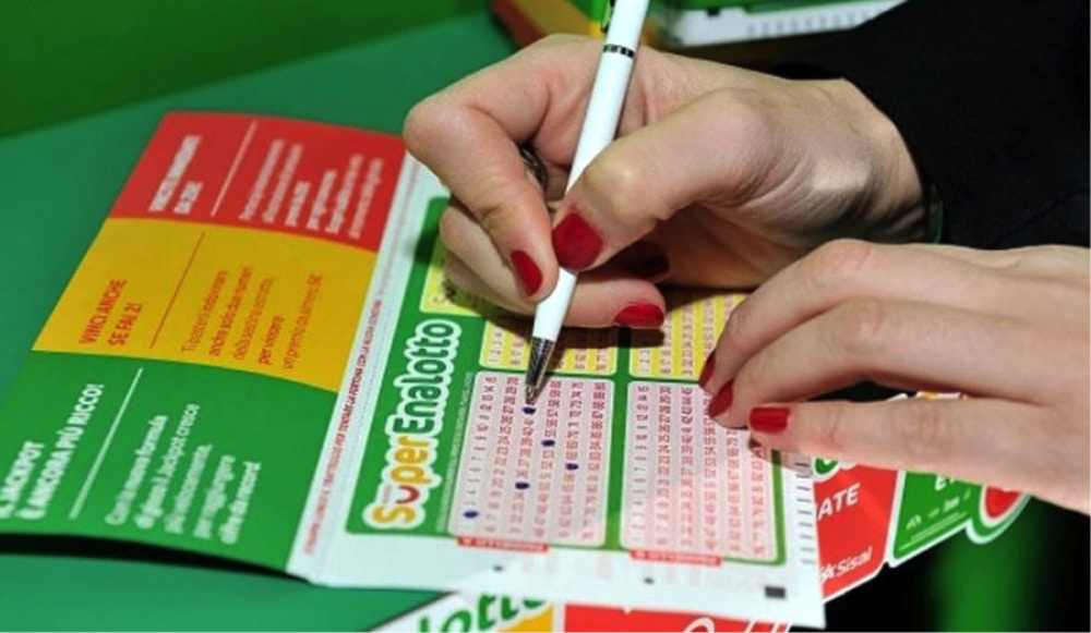 Who knew you could play Italian lotteries from Malta and win €185,700,000?