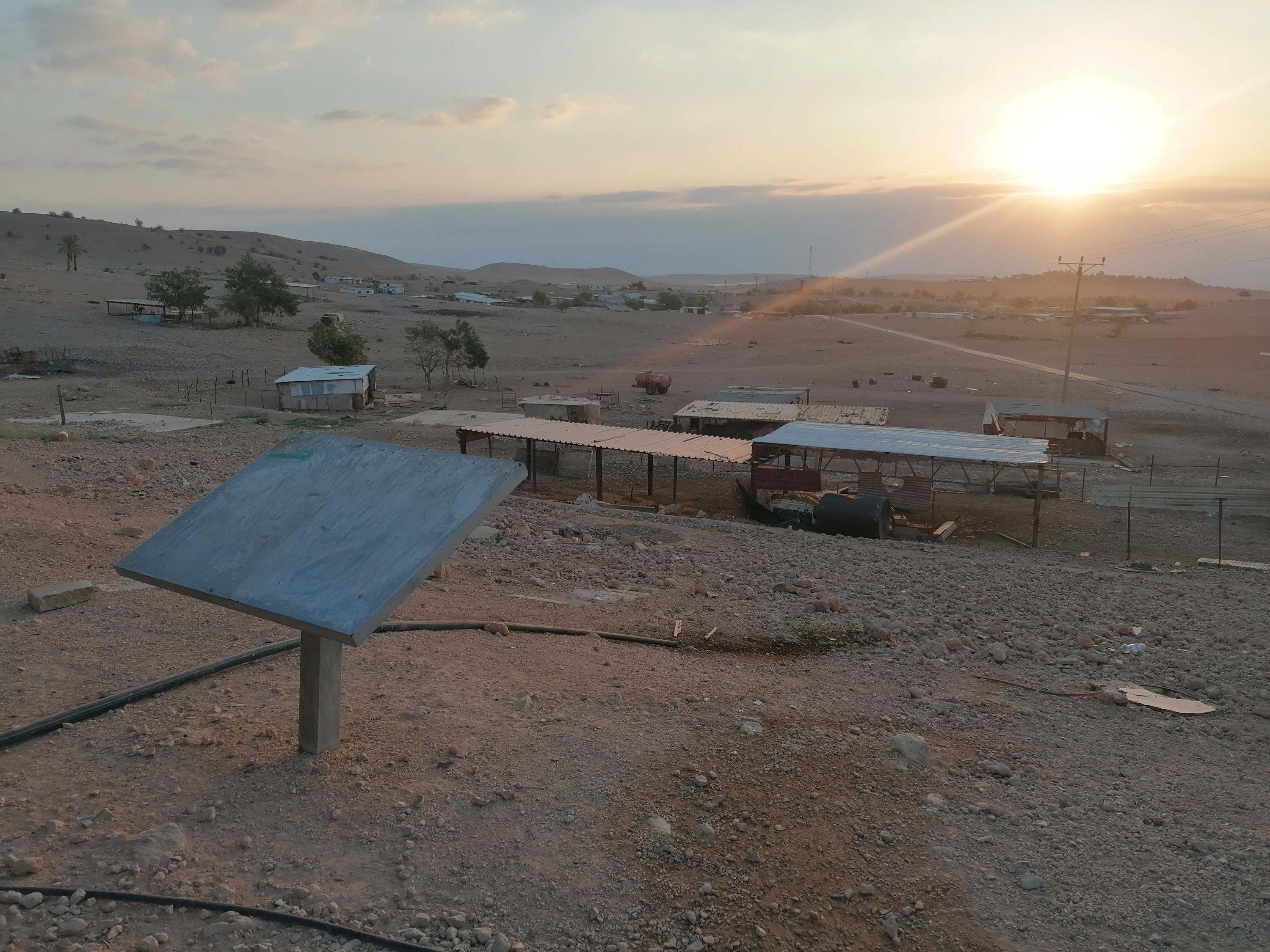 'The tactics of the settlers in this area are unsophisticated but effective'