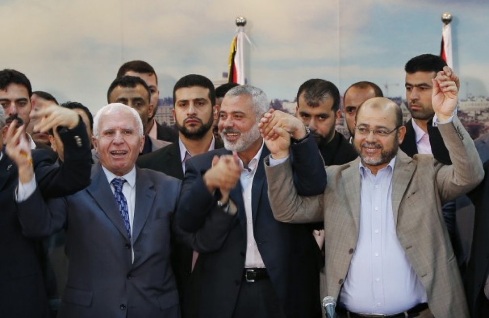 Hamas and Fatah officials agreed to unity government in historic deal