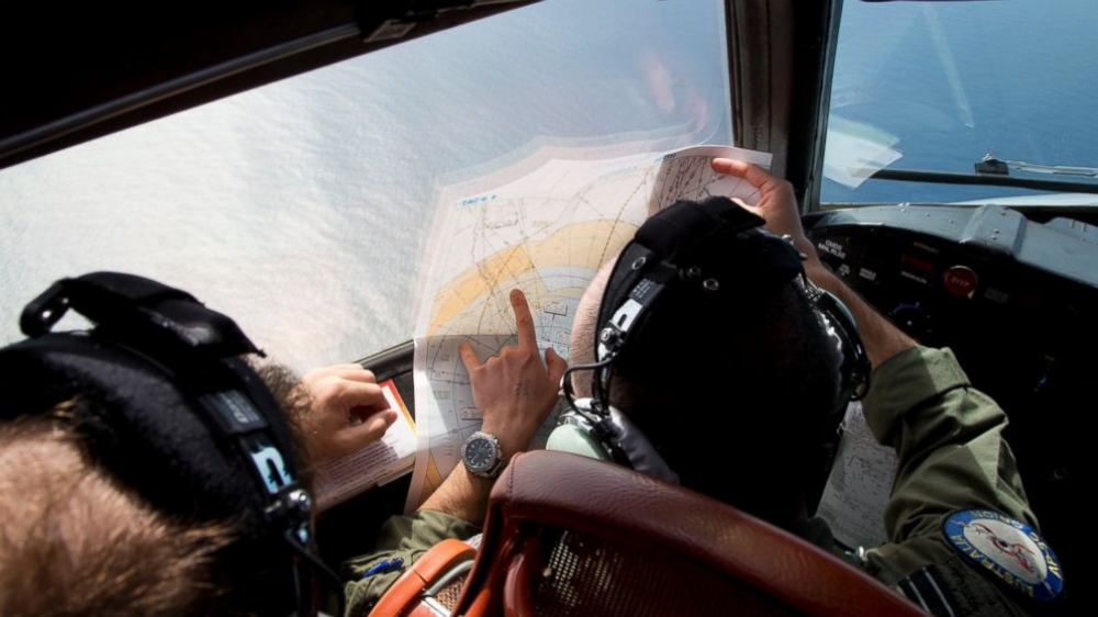 The search operations of the missing Malaysian Airlines flight MH370 will move south