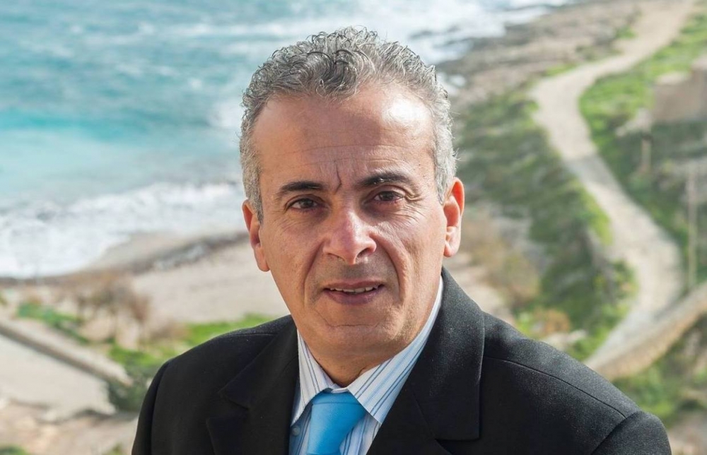 Change local plan for Ħondoq and declare Gozitan gem public domain, mayor says
