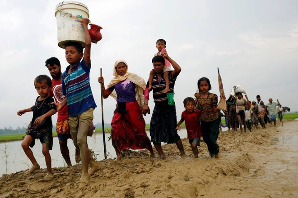 More Rohingya refugees pour into Bangladesh. Photo: Financial Express