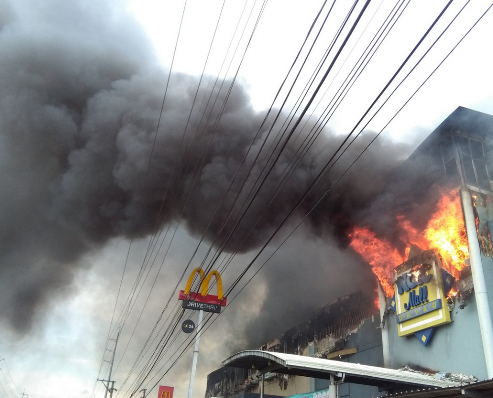 Shopping mall fire leaves 37 dead in the Philippines