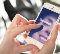 Facebook to begin flagging fake news
