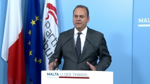 Updated | Chris Cardona to quit parliament, stay on as deputy leader