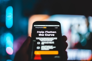 Contact-tracing apps could be our Orwellian nightmare, says expert