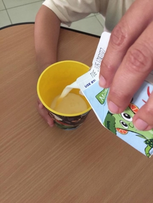 Benna says government specifically requested individual straws with free milk scheme