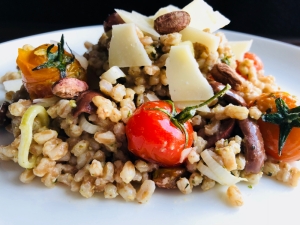 Holly Pisani at Peas & Love | Pesto and Cherry Tomato Farro