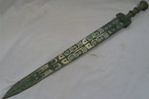 Boy discovers 3,000-Year-old bronze sword in China