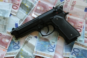 Banks told to keep eyes open for suspicious terror funding patterns