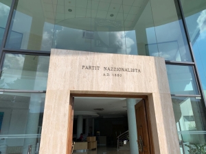 PN: Opening to vaccinated tourists only ‘extreme’ and ‘discriminatory’