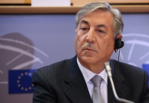 Former European Commissioner Karmenu Vella made university Pro-Chancellor