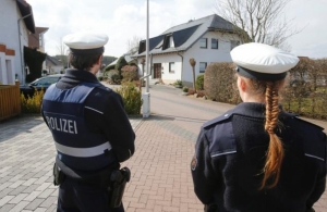 Germanwings co-pilot ‘tore up doctor’s note for day of crash’ – German prosecutor