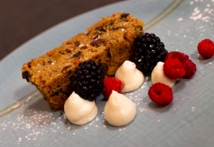 Olive oil apple cake