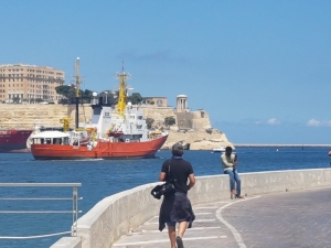 Aquarius leaves port as other NGO ships remain blocked