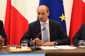 Mount Carmel hospital to be fully refurbished, Chris Fearne says