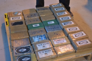 Customs officials seize over 48kg of cocaine coming from Ecuador