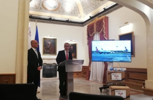 Coronavirus: Foreign Minister laments lack of EU solidarity, Malta receives surgical masks from China