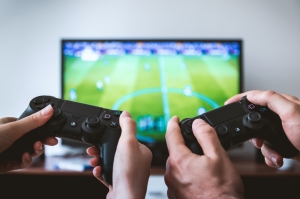 Examining the takeover of mobile gaming