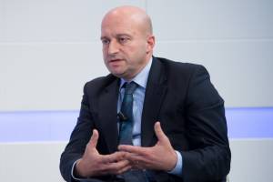 Criminologist says critics should be accusing EU, not targeting AFM front-liners