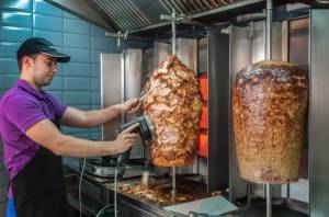 Malta’s kebab houses shrug off MEPs’ phosphate ‘ban’