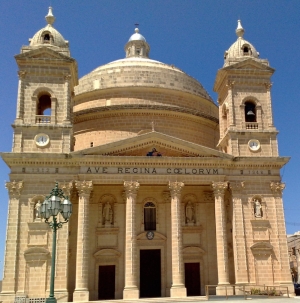 Winning bid reaches €13,500 to carry statue during Mgarr procession this evening