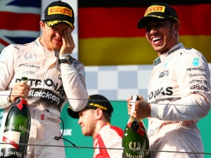 I'm still racing Rosberg - Hamilton