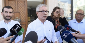 Anti-Delia petitioners welcome agreement on confidence vote question