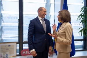 European Commission should prepare for joint procurement of coronavirus vaccine once available, Chris Fearne says