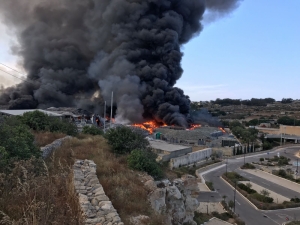 Toxic gas levels in air minimal following Sant’Antnin recycling plant fire