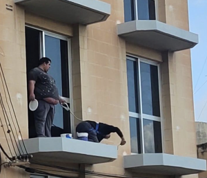 Health and safety regulator identifies workers in viral photo and takes action