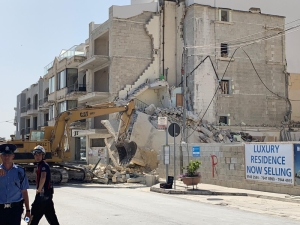 Updated | Woman rescued from Mellieha four-storey building collapse