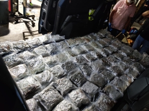 Two arrested after police find 31kg of cannabis in vehicle coming from Pozzallo