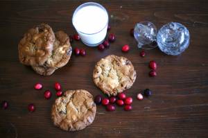 White chocolate and cranberry cookies