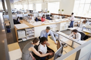 Most businesses holding on to staff despite 'ineffective' government COVID-19 aid, study finds