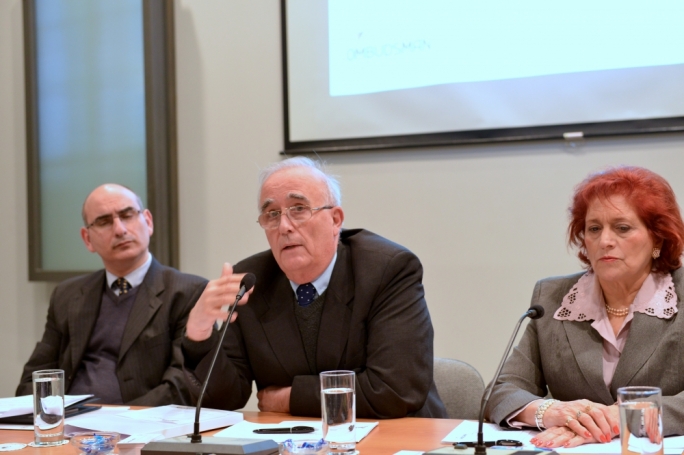 Show MPs government contracts, says parliamentary Ombudsman