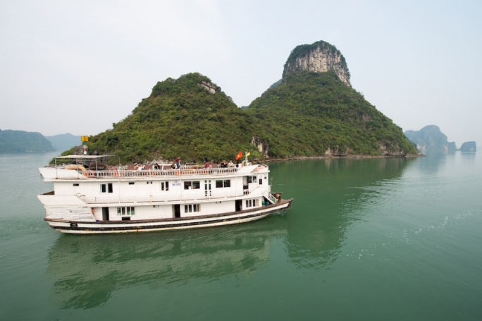 From Cat Ba you can easily book yourself one of the different boat trips and overnight boat trips on offer