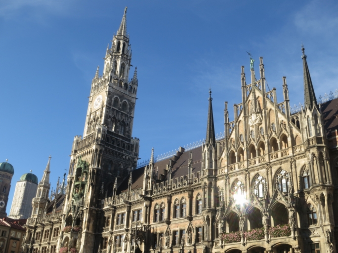 Although the New Town Hall looks like it dates back to the Middle Ages it was built between 1867 and 1909 in Flanders Gothic style