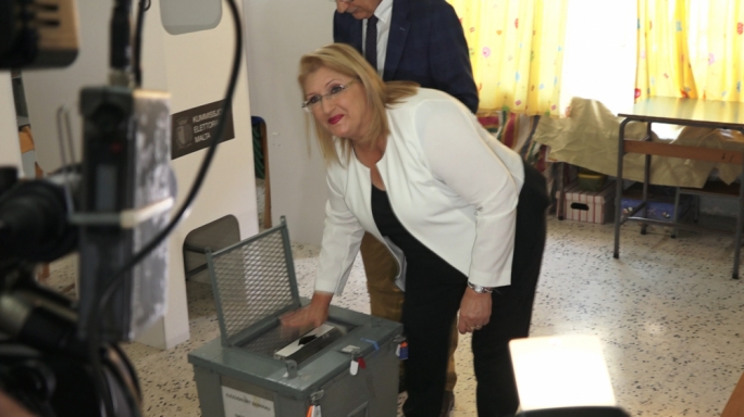 President Marie Louise Coleiro Preca casts her vote