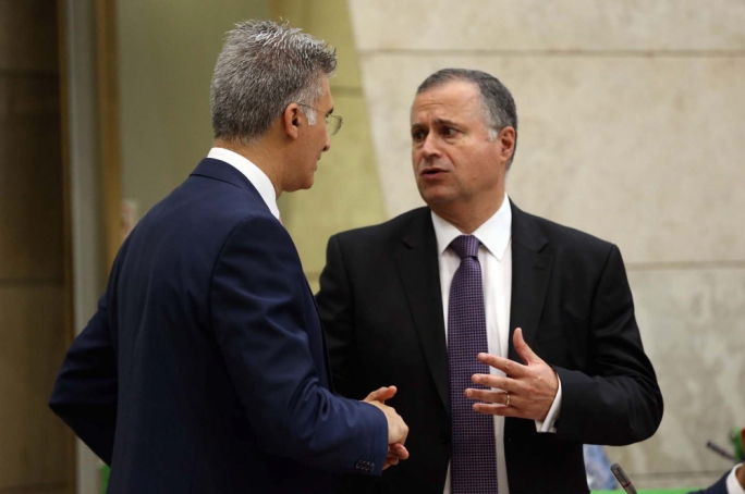 Tasteful purple tie for Carm Mifsud Bonnici