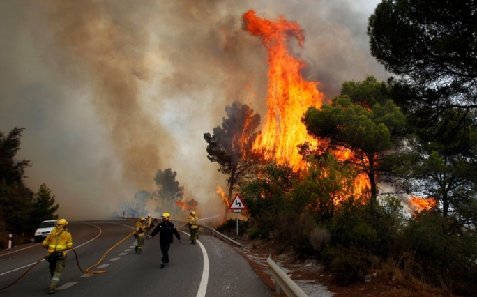 Fire services had deployed an additional 300 personnel to the usually verdant and mountainous area of Asturias, the region's fire service said, with another 30 being tasked with trying to coordinate efforts to extinguish the flames