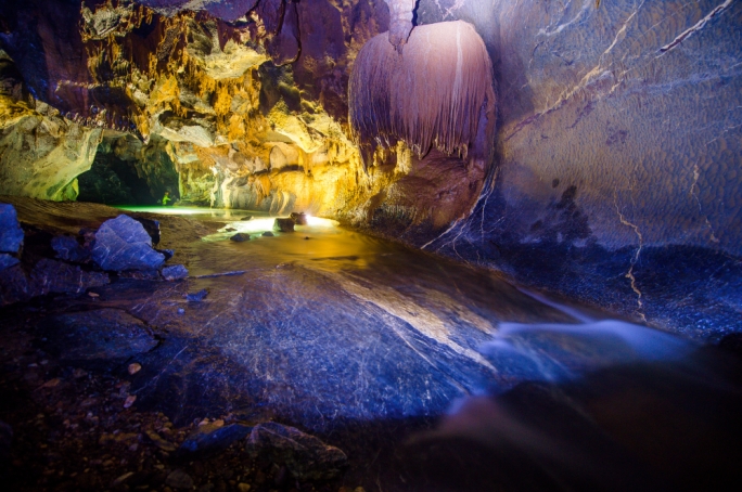 There are separate fees for fresh water pools and caves found outside the main park area and another fee for the inner park