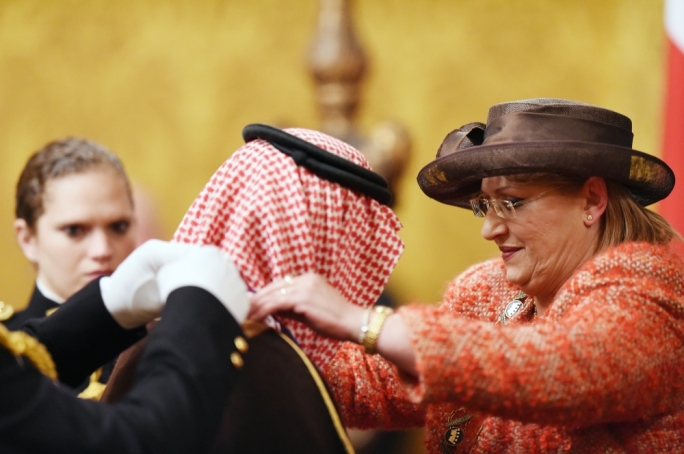 President Marie Louise Coleiro Preca honouring Saudi Prince Al-Waleed Al Saud