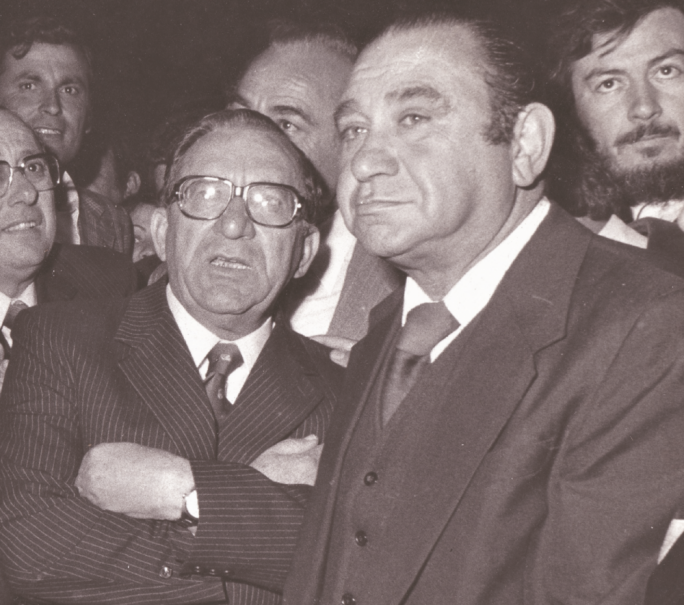 Mintoff with GWU general secretary Matty Grima (right). Behind Grima is ‘Kelly’ Fenech