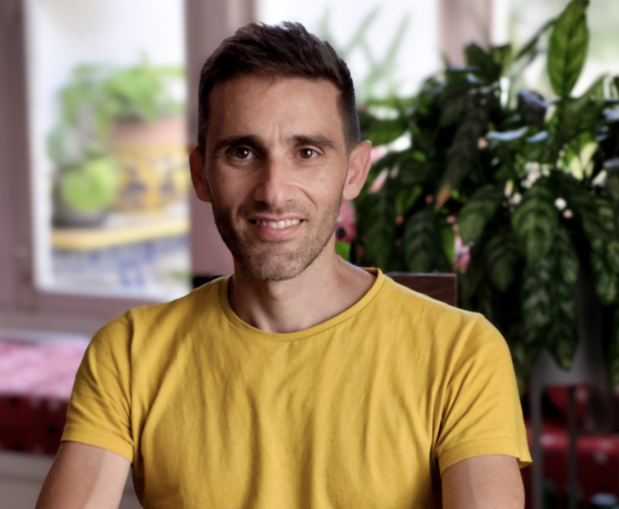 Cristian Sammut: 'Social media often feels like like canoeing down a river while birdwatching'