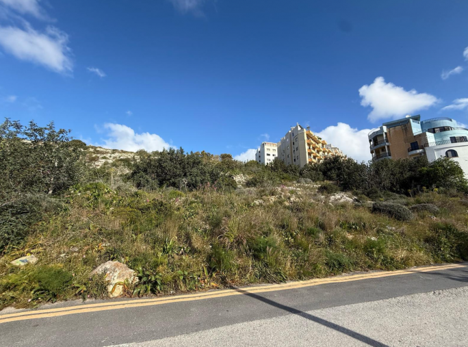 Heritage watchdog objects to villa development with basement garages in Xemxija