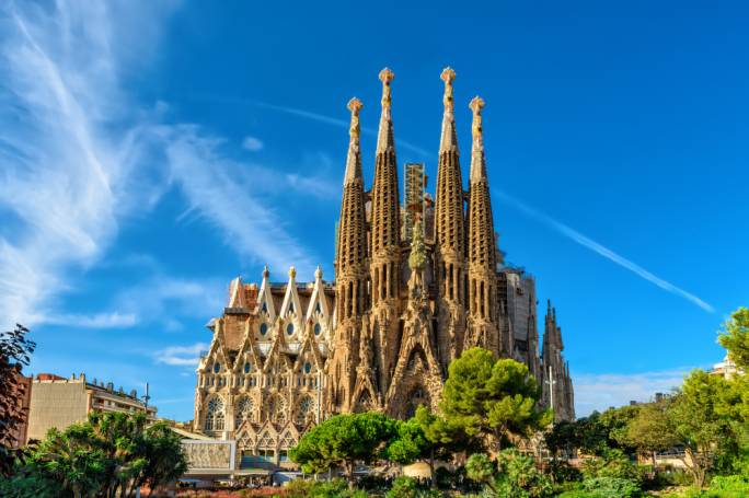 La Sagrada Familia is perhaps Guadi’s best known work. He dedicated over 40 years of his life to the construction of this cathedral that is still not quite finished