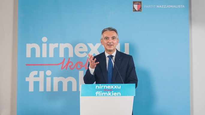 Busuttil blasts Gozo ‘cosmetic’ budget, demands identity of hospital beneficiaries