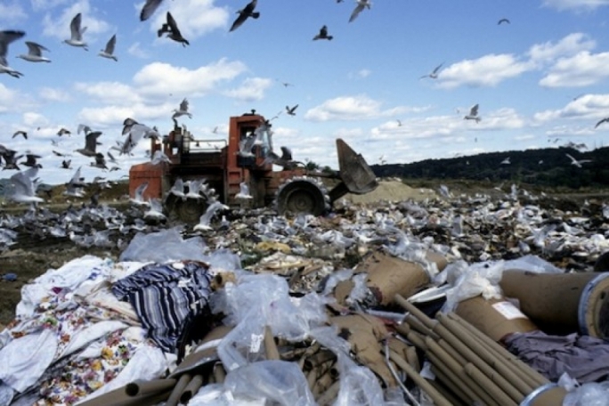 Government to assess feasibility of exporting waste