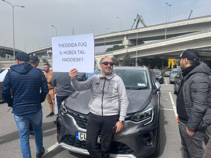 Y-plate drivers to protest against government authorities' lax enforcement